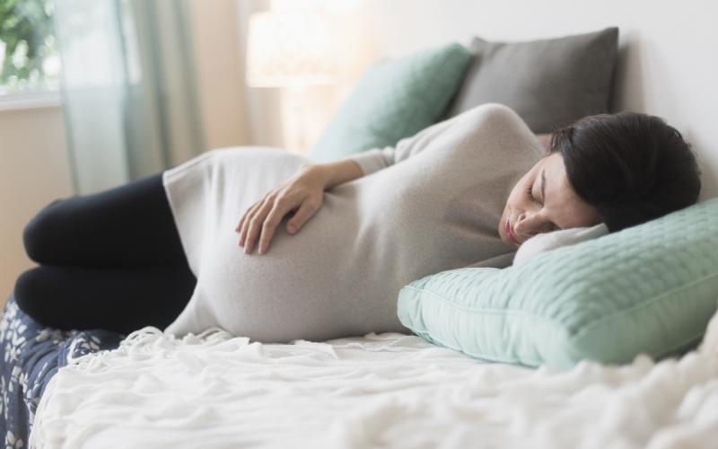 Bà bầu nằm mơ thấy rắn hổ mang cắn