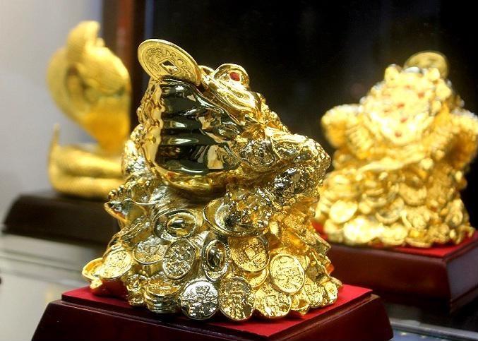 Nằm mơ thấy dép đứt là điềm gì? Giải mã giấc mơ và số đề liên quan