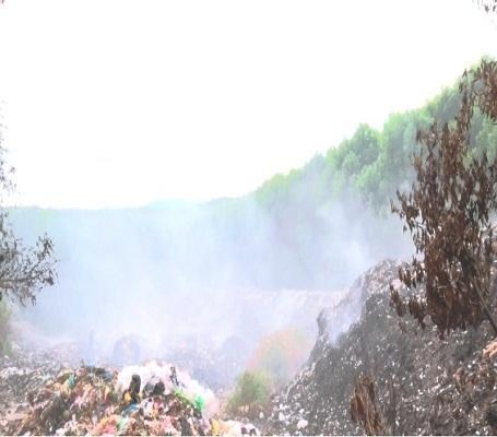 Cột điện cháy âm ỉ