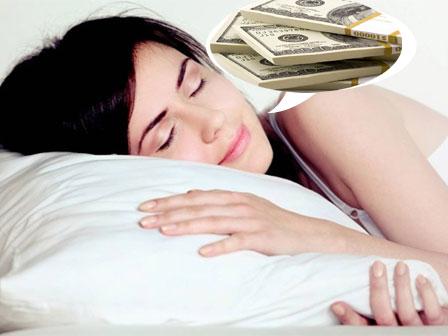 Đếm tiền giấy mệnh giá lớn trong giấc mơ