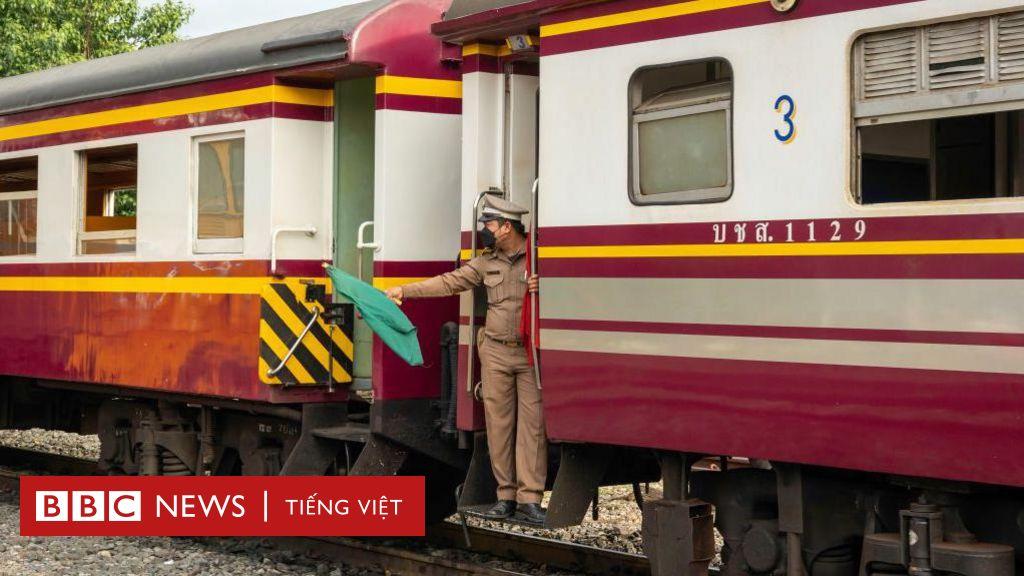 Đi tàu hỏa chậm chạp trong mơ