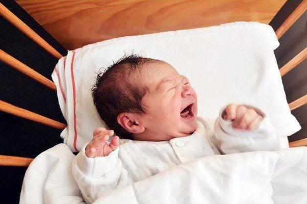Giải Mã Giấc Mơ Thấy Em Bé Ỉa Ra Quần Đánh Con Gì?