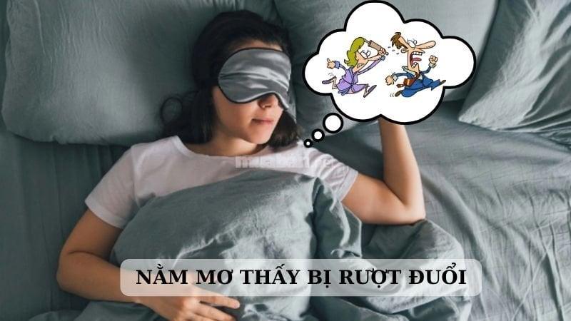 Giải mã giấc mơ bị rượt đuổi trong rừng