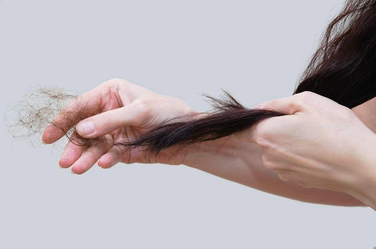 Giải mã giấc mơ chải đầu rụng tóc và số đề liên quan