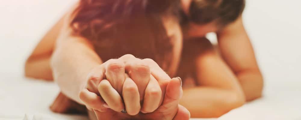 Giải mã giấc mơ làm chuyện ấy điềm gì?
