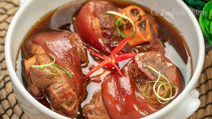 Giải Mã Giấc Mơ Thấy Mèo Nhảy Qua Người Đánh Con Gì?