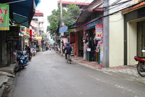 Hàng xóm chuyển đi nơi khác
