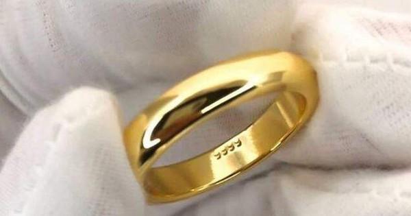 Buồn bã khi mất nhẫn vàng