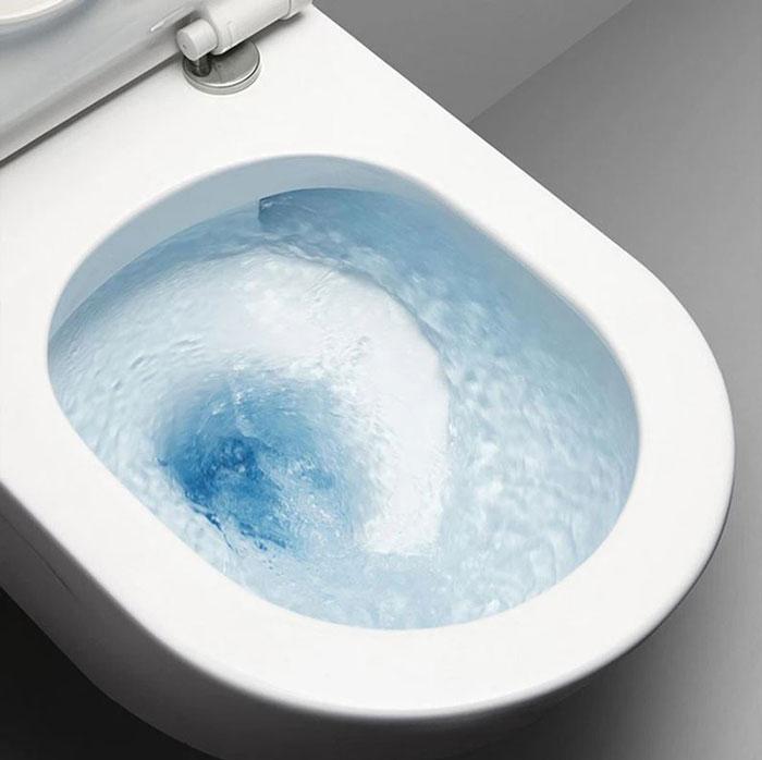 Mơ thấy bồn cầu đầy nước
