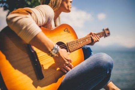 Mơ Thấy Đàn Guitar