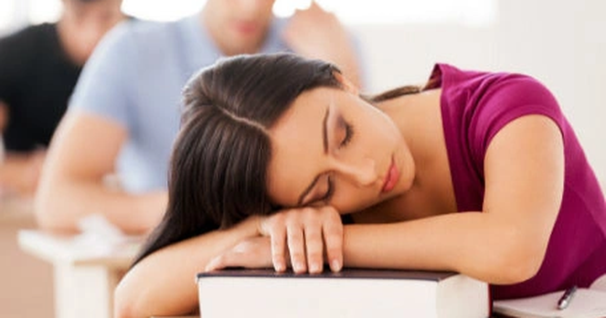 Giải Mã Giấc Mơ Thấy Hôn Người Mình Từng Thích Đánh Con Gì?