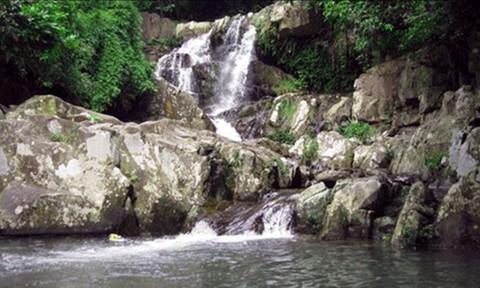Rơi xuống hố sâu trong mơ