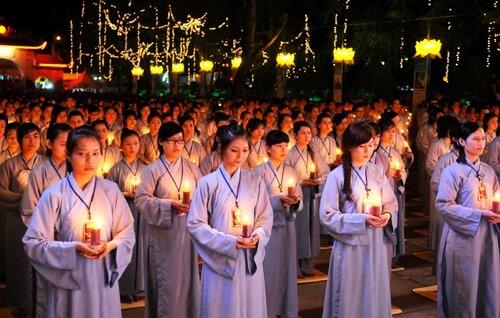 Giải Mã Giấc Mơ Thấy Người Yêu Cũ Ôm Hôn Mình và Số Đề Liên Quan