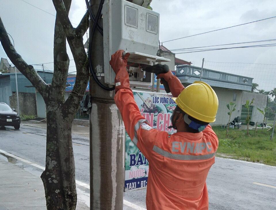 Giải Mã Giấc Mơ “Đêm Qua Anh Nằm Mơ, Anh Mơ Thấy Em Về” và Số Đề