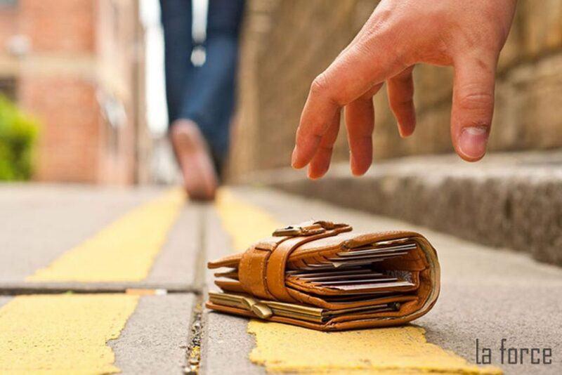 Ví dụ giải mã giấc mơ nhặt tiền